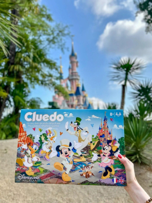 Ontdek de exclusieve Cluedo-editie van Disneyland Paris