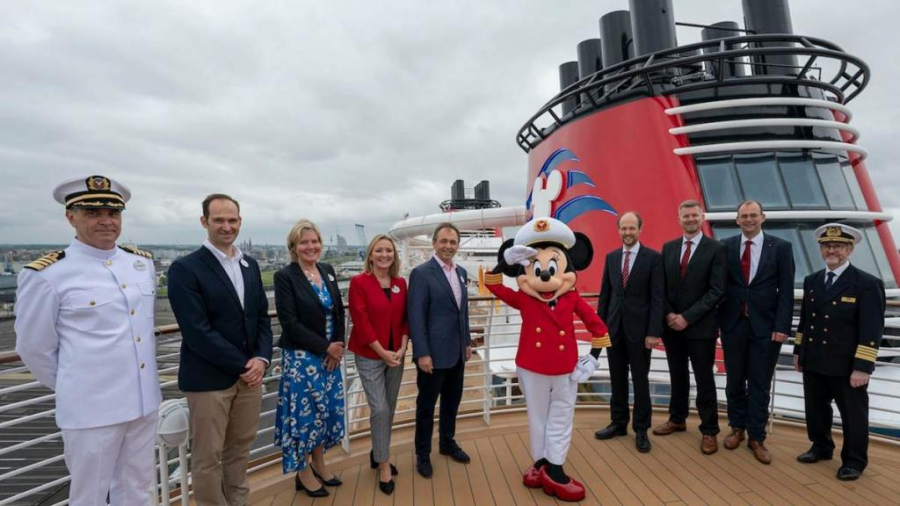Nieuw cruiseschip Disney Wish nu officieel opgeleverd door Meyer Werft
