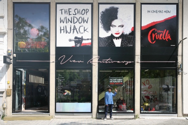 DISNEY EN CRUELLA KAPEN ETALAGE!