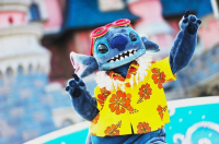 Surf the Stitch Days wave