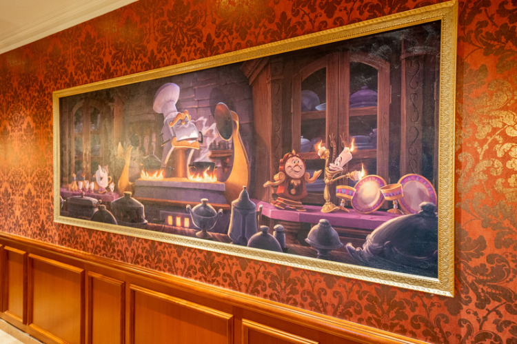 Diepgaande exclusieve blik op het ongelooflijke kunstwerk van Royal Banquet in het Disneyland Hotel in Parijs