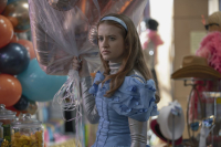 NIEUWE TRAILER EN FOTO'S ONTHULD VOOR DE NIEUWE BRITSE DISNEY+ ORIGINAL KOMEDIESERIE "EXTRAORDINARY"