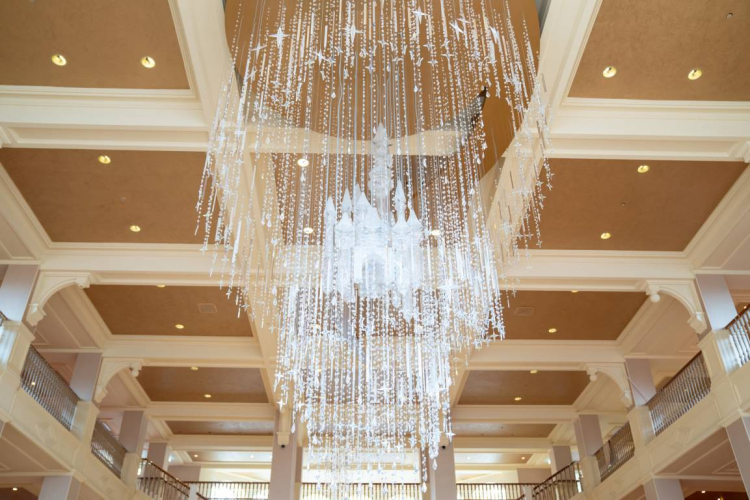 Disneyland Paris onthult nieuwe foto's van het Disneyland Hotel