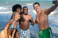 "Vacation Friends" binnenkort op Disney+