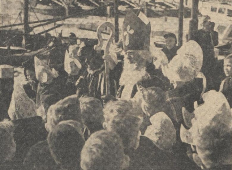 Zie ginds komt de stoomboot