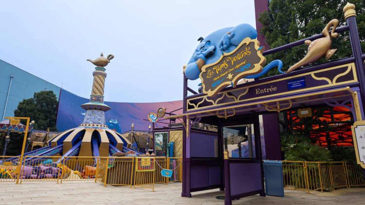 Renovatie van de attractie Les Tapis Volants – Flying Carpets over Agrabah